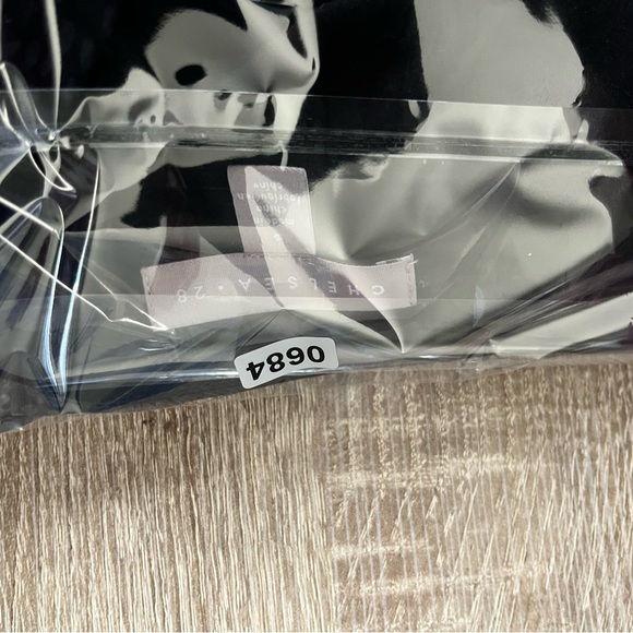 Chelsea Black Polyester Twist Front Long Sleeve V Neck Blouse Size S - Picture 13 of 13